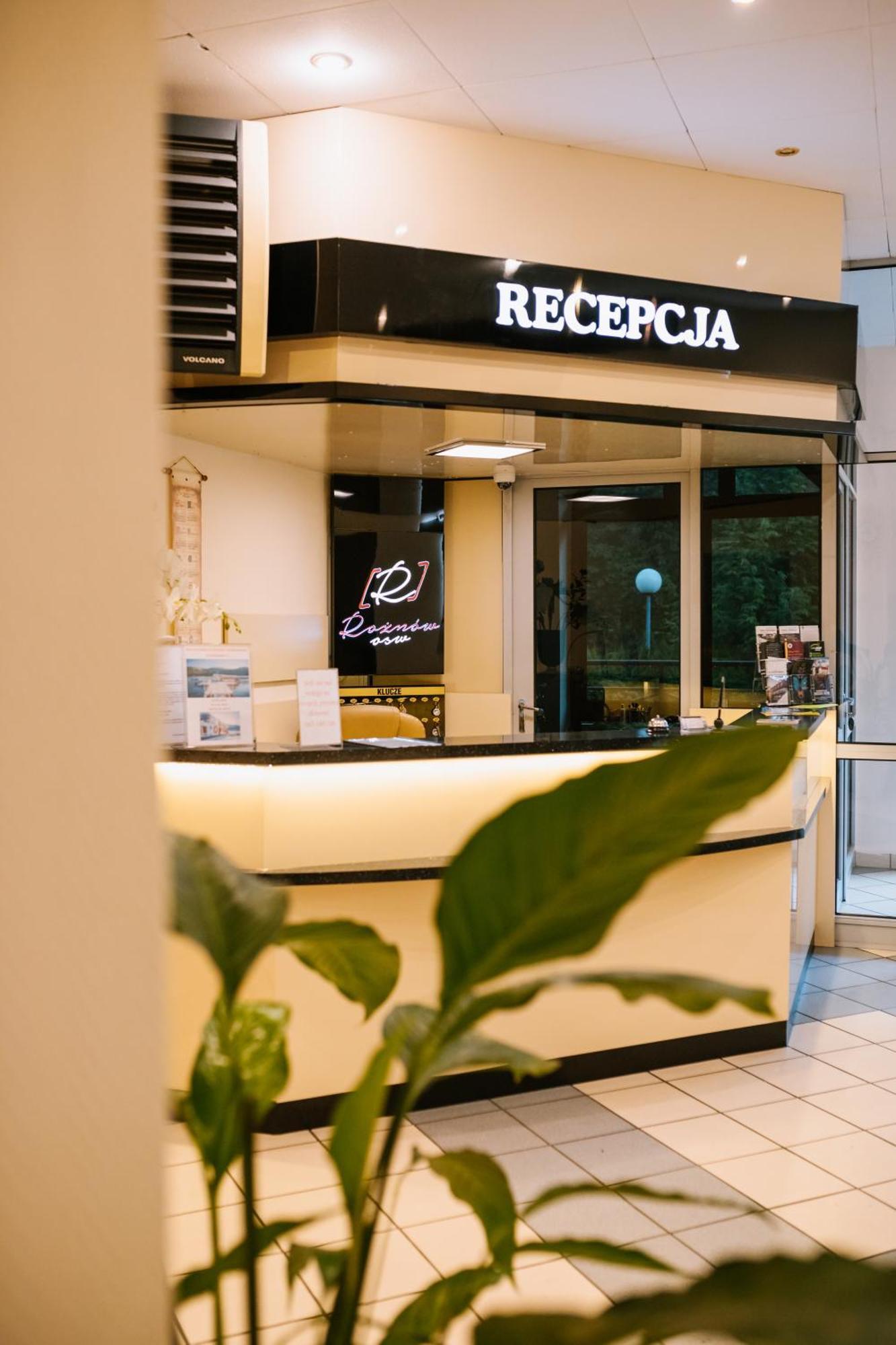 Osrodek Szkoleniowo Wypoczynkowy Roznow酒店 外观 照片